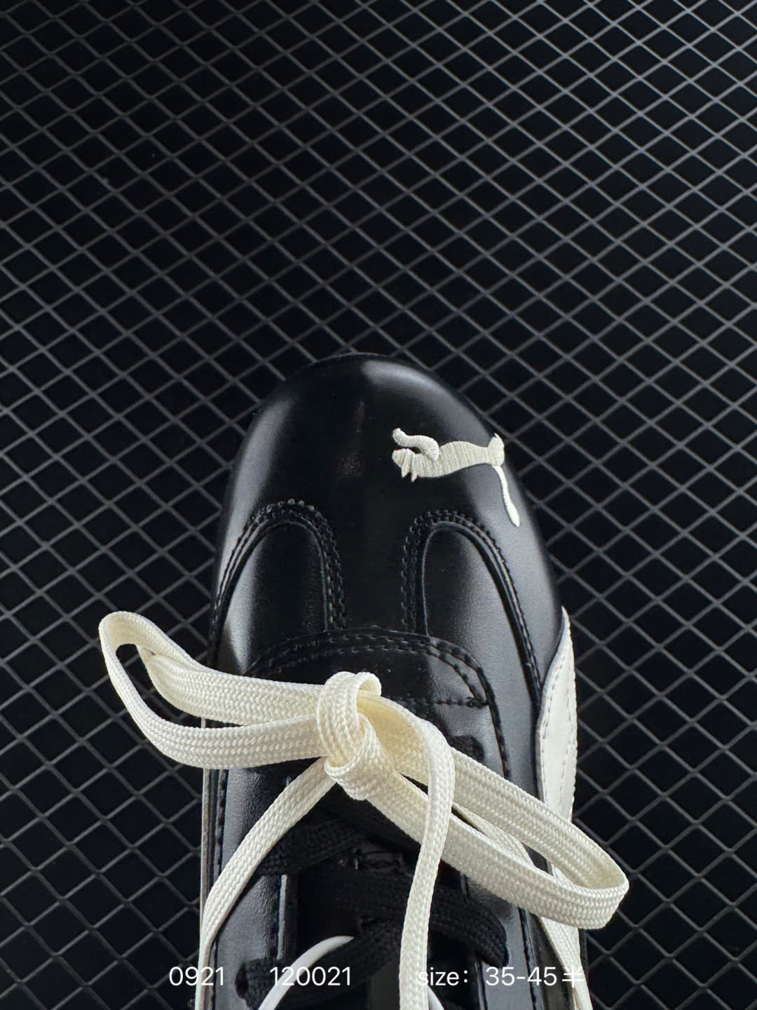 Rosé x PUMA  Speedcat