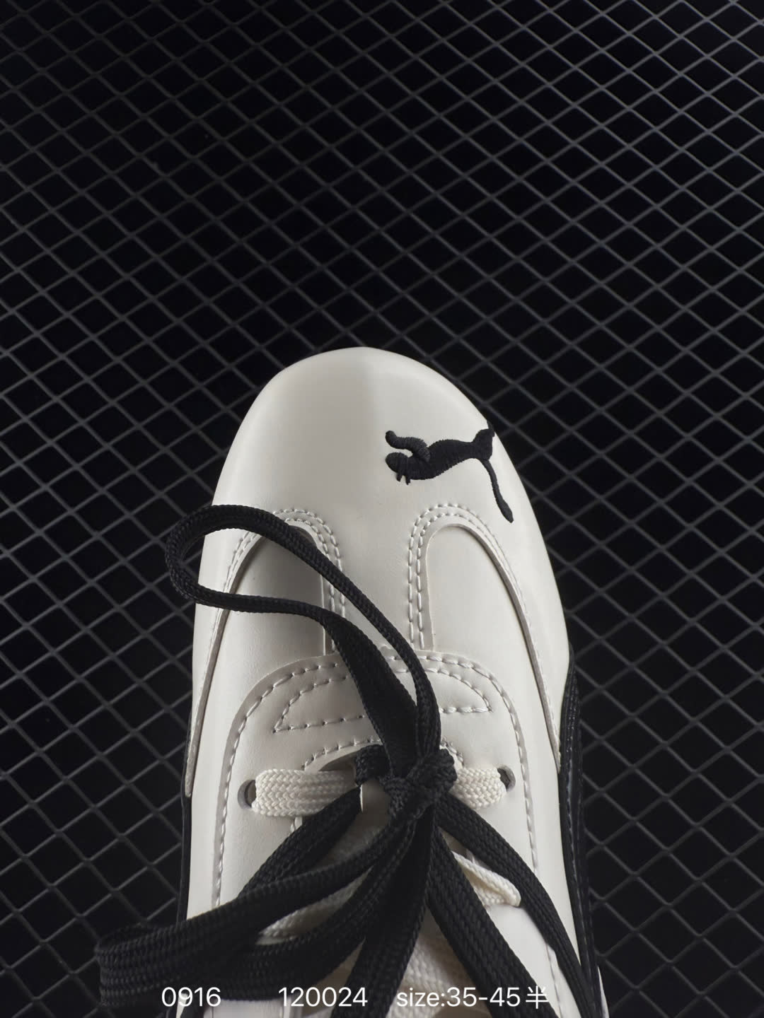 Rosé x PUMA  Speedcat