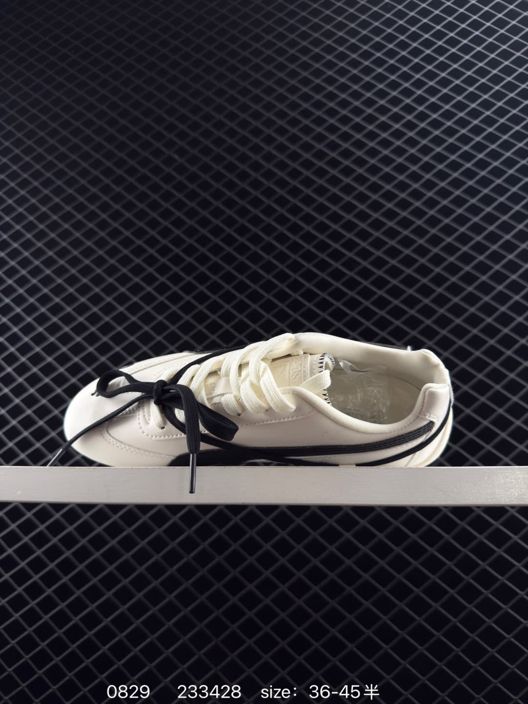 Rosé x PUMA  Speedcat