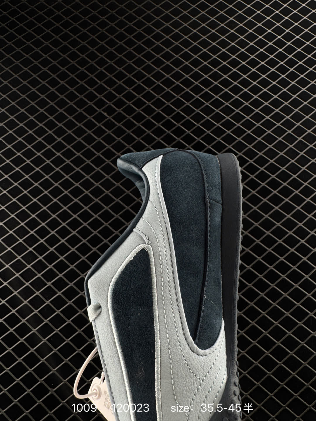PUMA Bella V2 Suede